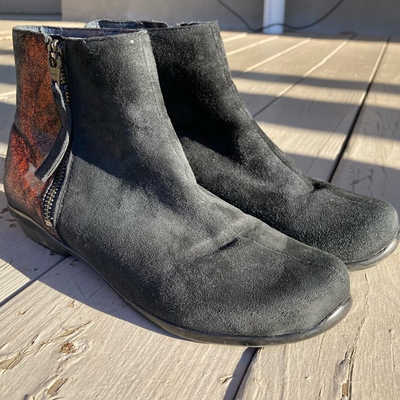DANSKO 😍 black suede & leather Otis booties • size 37 US size 6.5/7 •beautiful - Picture 8 of 8